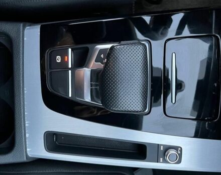 Черный Ауди Ку 5, объемом двигателя 2 л и пробегом 65 тыс. км за 38590 $, фото 30 на Automoto.ua