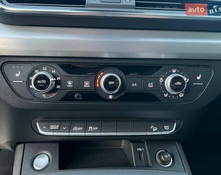 Черный Ауди Ку 5, объемом двигателя 2 л и пробегом 65 тыс. км за 38590 $, фото 29 на Automoto.ua