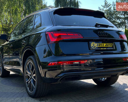Чорний Ауді Ку 5, об'ємом двигуна 2 л та пробігом 32 тис. км за 33999 $, фото 4 на Automoto.ua