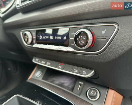 Черный Ауди Ку 5, объемом двигателя 2 л и пробегом 48 тыс. км за 33900 $, фото 33 на Automoto.ua