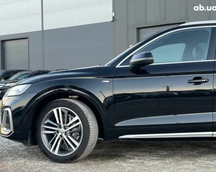 Черный Ауди Ку 5, объемом двигателя 2 л и пробегом 65 тыс. км за 38590 $, фото 2 на Automoto.ua