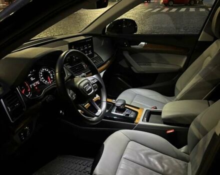 Черный Ауди Ку 5, объемом двигателя 2 л и пробегом 60 тыс. км за 34500 $, фото 9 на Automoto.ua