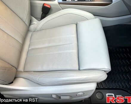 Черный Ауди Ку 5, объемом двигателя 2 л и пробегом 75 тыс. км за 39999 $, фото 5 на Automoto.ua