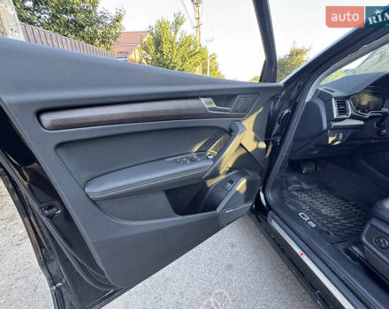 Черный Ауди Ку 5, объемом двигателя 1.98 л и пробегом 10 тыс. км за 19900 $, фото 14 на Automoto.ua