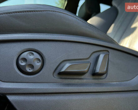 Чорний Ауді Ку 5, об'ємом двигуна 2 л та пробігом 32 тис. км за 33999 $, фото 9 на Automoto.ua