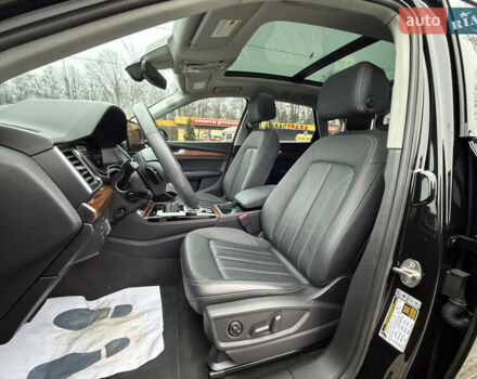 Черный Ауди Ку 5, объемом двигателя 2 л и пробегом 7 тыс. км за 37000 $, фото 34 на Automoto.ua