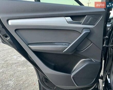 Черный Ауди Ку 5, объемом двигателя 2 л и пробегом 65 тыс. км за 38590 $, фото 35 на Automoto.ua