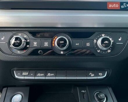 Черный Ауди Ку 5, объемом двигателя 2 л и пробегом 65 тыс. км за 38590 $, фото 32 на Automoto.ua