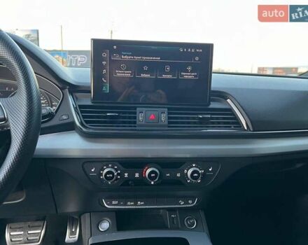 Черный Ауди Ку 5, объемом двигателя 2 л и пробегом 65 тыс. км за 38590 $, фото 27 на Automoto.ua