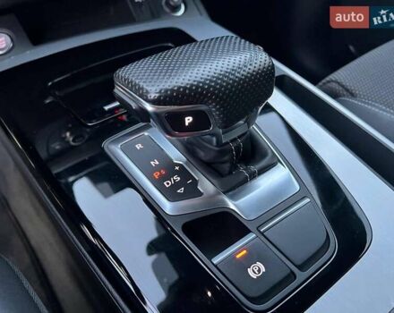 Черный Ауди Ку 5, объемом двигателя 2 л и пробегом 65 тыс. км за 38590 $, фото 31 на Automoto.ua