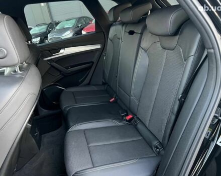 Черный Ауди Ку 5, объемом двигателя 2 л и пробегом 65 тыс. км за 38590 $, фото 37 на Automoto.ua