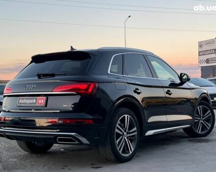 Черный Ауди Ку 5, объемом двигателя 2 л и пробегом 65 тыс. км за 38590 $, фото 7 на Automoto.ua