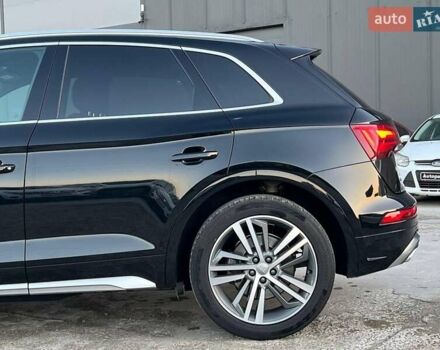 Черный Ауди Ку 5, объемом двигателя 2 л и пробегом 65 тыс. км за 38590 $, фото 4 на Automoto.ua