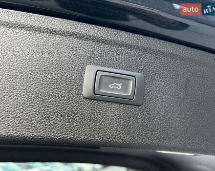 Черный Ауди Ку 5, объемом двигателя 2 л и пробегом 65 тыс. км за 38590 $, фото 40 на Automoto.ua