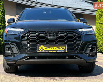 Чорний Ауді Ку 5, об'ємом двигуна 2 л та пробігом 32 тис. км за 33999 $, фото 1 на Automoto.ua