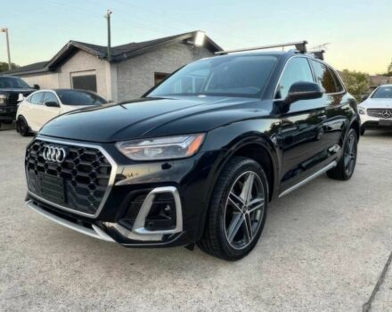 Черный Ауди Ку 5, объемом двигателя 2 л и пробегом 13 тыс. км за 33450 $, фото 2 на Automoto.ua