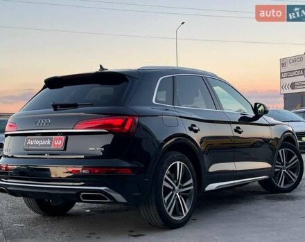 Черный Ауди Ку 5, объемом двигателя 2 л и пробегом 65 тыс. км за 38590 $, фото 7 на Automoto.ua