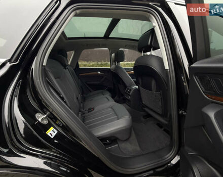 Черный Ауди Ку 5, объемом двигателя 2 л и пробегом 7 тыс. км за 37000 $, фото 39 на Automoto.ua