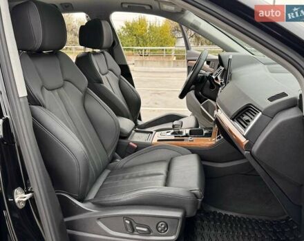 Ауди Ку 5 2023 в Киеве на Automoto.ua Черный Ауди Ку 5, объемом двигателя 1.98 л и пробегом 8 тыс. км за 39990 $, фото 24 на Automoto.ua