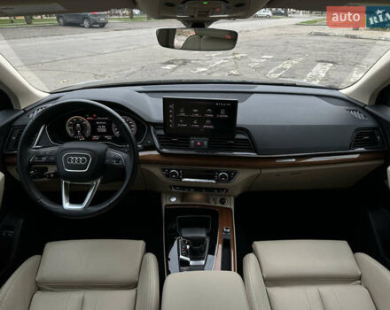 Черный Ауди Ку 5, объемом двигателя 2 л и пробегом 28 тыс. км за 46999 $, фото 40 на Automoto.ua