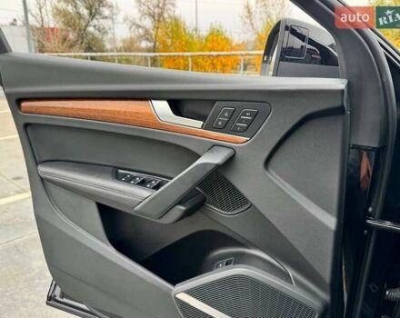 Ауди Ку 5 2023 в Киеве на Automoto.ua Черный Ауди Ку 5, объемом двигателя 1.98 л и пробегом 8 тыс. км за 39990 $, фото 42 на Automoto.ua