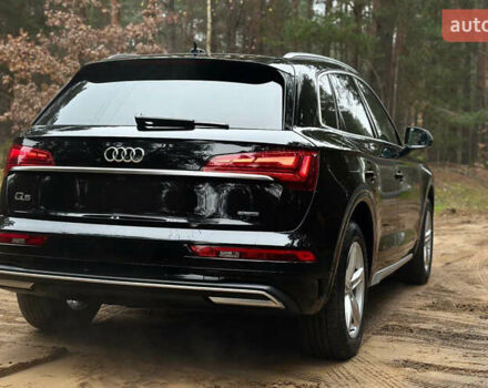 Черный Ауди Ку 5, объемом двигателя 2 л и пробегом 33 тыс. км за 35500 $, фото 2 на Automoto.ua