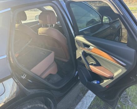 Черный Ауди Ку 5, объемом двигателя 2 л и пробегом 7 тыс. км за 25000 $, фото 3 на Automoto.ua