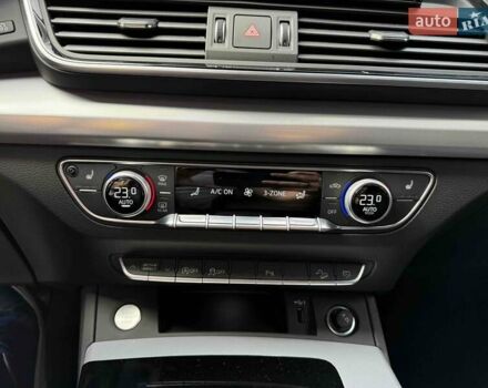 Чорний Ауді Ку 5, об'ємом двигуна 2 л та пробігом 1 тис. км за 46400 $, фото 27 на Automoto.ua