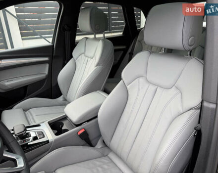 Черный Ауди Ку 5, объемом двигателя 2 л и пробегом 17 тыс. км за 39500 $, фото 51 на Automoto.ua