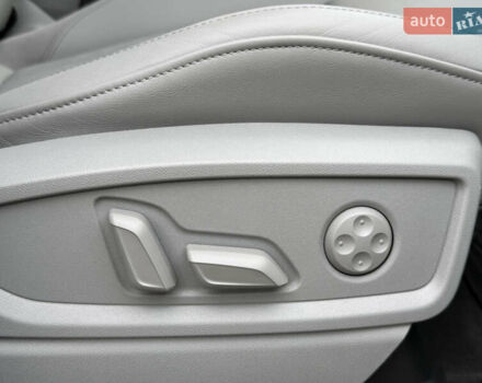 Черный Ауди Ку 5, объемом двигателя 2 л и пробегом 17 тыс. км за 39500 $, фото 71 на Automoto.ua