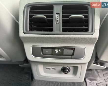 Черный Ауди Ку 5, объемом двигателя 2 л и пробегом 17 тыс. км за 39500 $, фото 64 на Automoto.ua