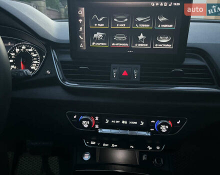 Черный Ауди Ку 5, объемом двигателя 1.98 л и пробегом 33 тыс. км за 47500 $, фото 45 на Automoto.ua