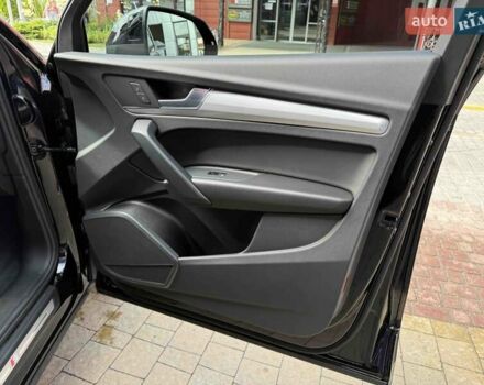 Чорний Ауді Ку 5, об'ємом двигуна 2 л та пробігом 1 тис. км за 46400 $, фото 44 на Automoto.ua