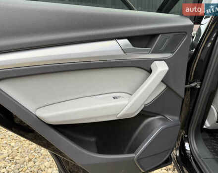 Черный Ауди Ку 5, объемом двигателя 2 л и пробегом 17 тыс. км за 39500 $, фото 54 на Automoto.ua