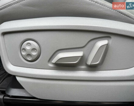 Черный Ауди Ку 5, объемом двигателя 2 л и пробегом 17 тыс. км за 39500 $, фото 53 на Automoto.ua