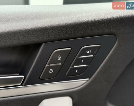 Черный Ауди Ку 5, объемом двигателя 2 л и пробегом 17 тыс. км за 39500 $, фото 49 на Automoto.ua