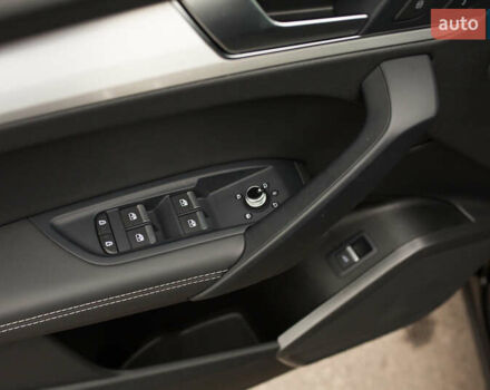 Черный Ауди Ку 5, объемом двигателя 1.98 л и пробегом 12 тыс. км за 53000 $, фото 54 на Automoto.ua