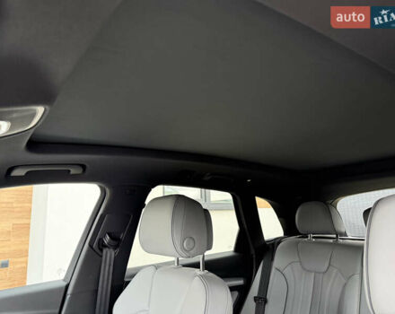 Черный Ауди Ку 5, объемом двигателя 2 л и пробегом 17 тыс. км за 39500 $, фото 101 на Automoto.ua