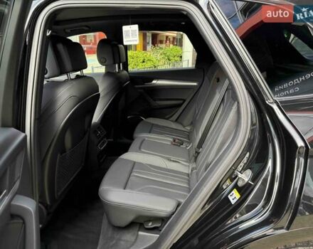 Чорний Ауді Ку 5, об'ємом двигуна 2 л та пробігом 1 тис. км за 46400 $, фото 33 на Automoto.ua