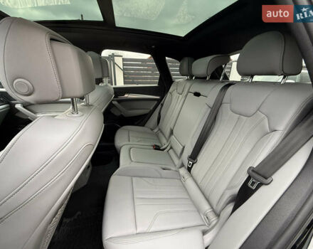 Черный Ауди Ку 5, объемом двигателя 2 л и пробегом 17 тыс. км за 39500 $, фото 59 на Automoto.ua