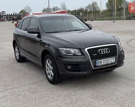 Черный Ауди Ку 5, объемом двигателя 1.98 л и пробегом 218 тыс. км за 17500 $, фото 1 на Automoto.ua