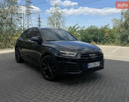 Черный Ауди Ку 5, объемом двигателя 1.97 л и пробегом 157 тыс. км за 33000 $, фото 1 на Automoto.ua