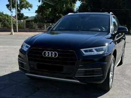 Черный Ауди Ку 5, объемом двигателя 2 л и пробегом 46 тыс. км за 18000 $, фото 1 на Automoto.ua