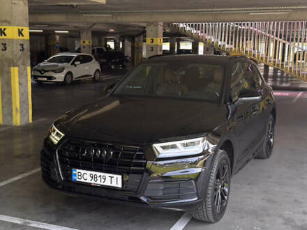 Чорний Ауді Ку 5, об'ємом двигуна 1.98 л та пробігом 99 тис. км за 27999 $, фото 1 на Automoto.ua