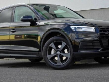 Ауді Ку 5 2017 у Черкасах на Automoto.ua Чорний Ауді Ку 5, об'ємом двигуна 2 л та пробігом 73 тис. км за 11900 $, фото 1 на Automoto.ua