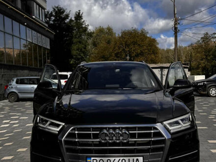 Чорний Ауді Ку 5, об'ємом двигуна 2 л та пробігом 108 тис. км за 29200 $, фото 1 на Automoto.ua
