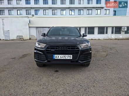 Черный Ауди Ку 5, объемом двигателя 1.98 л и пробегом 74 тыс. км за 30000 $, фото 1 на Automoto.ua