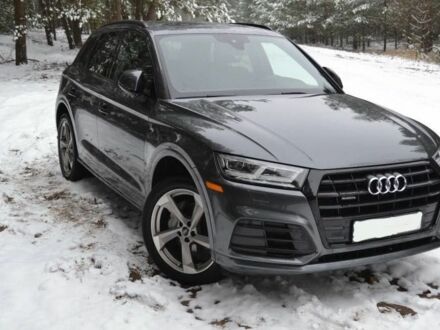 Чорний Ауді Ку 5, об'ємом двигуна 2 л та пробігом 77 тис. км за 15800 $, фото 1 на Automoto.ua