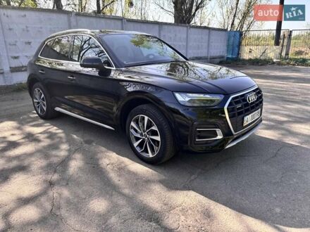 Ауді Ку 5 2021 у Києві на Automoto.ua Чорний Ауді Ку 5, об'ємом двигуна 1.98 л та пробігом 74 тис. км за 31999 $, фото 1 на Automoto.ua