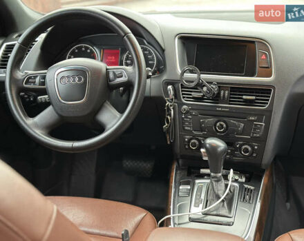 Коричневый Ауди Ку 5, объемом двигателя 2 л и пробегом 197 тыс. км за 13999 $, фото 32 на Automoto.ua